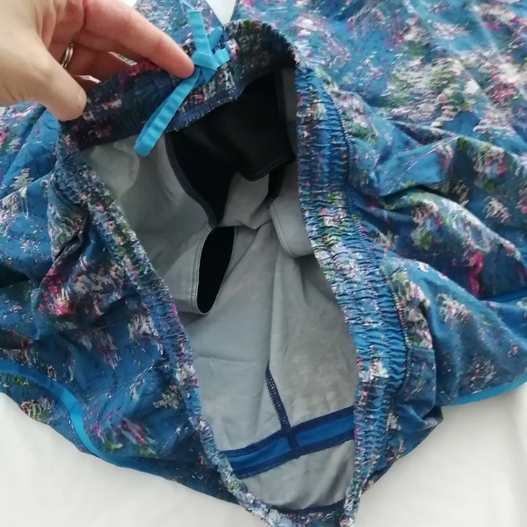 Lululemon Men's Pace Breaker Shorts 7" Blue Floral Size XL - Picture 13 of 16